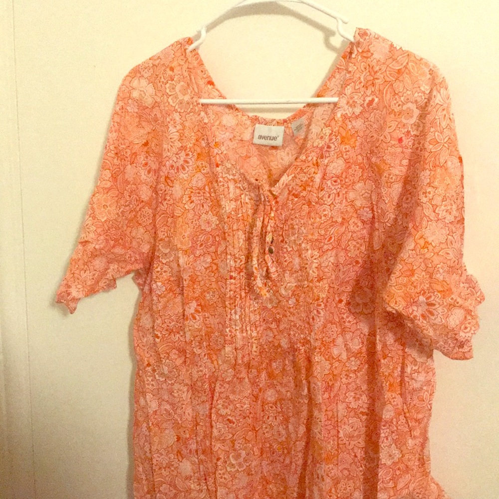 Mid-sleeve shirt
